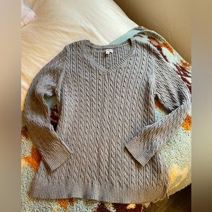 Women’s Croft and Barrow v neck cable knit sweater grey Xl